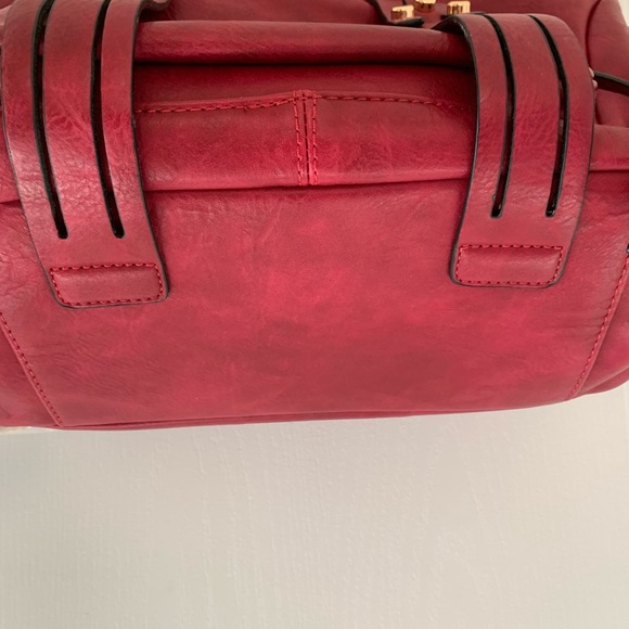 Beautiful brick red bag. - Picture 15 of 15